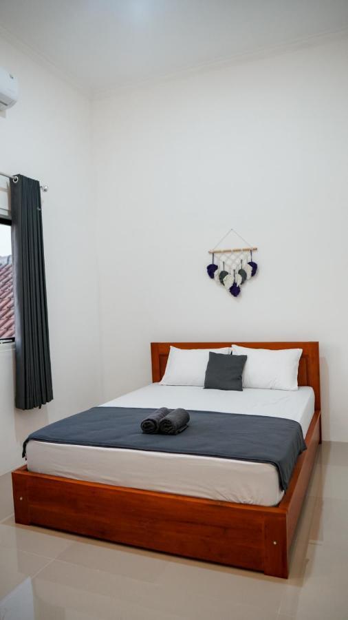 Wangi Homestay Banyuwangi  Exterior photo